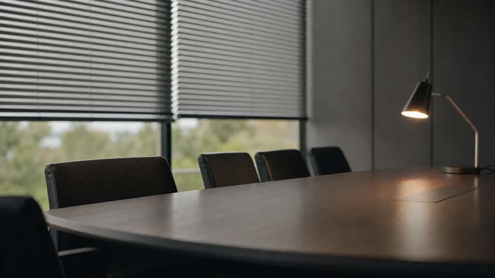 Leerer Konferenztisch